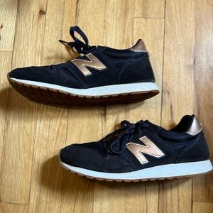 New Balance 520 Navy Blue and Rose Gold - Size 7 - Worn Once